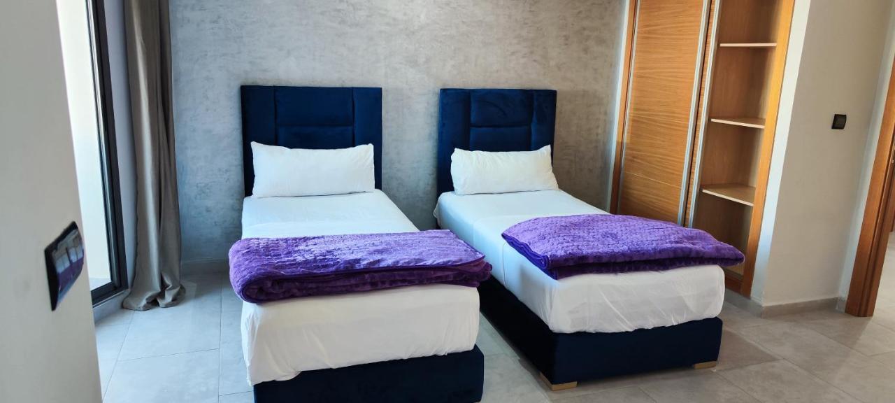 La Rose Bleu 3 Chambre Terrasse Tangier Bagian luar foto